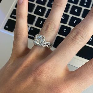 Everly Elsa Ring - size 7 - 925 sterling silver